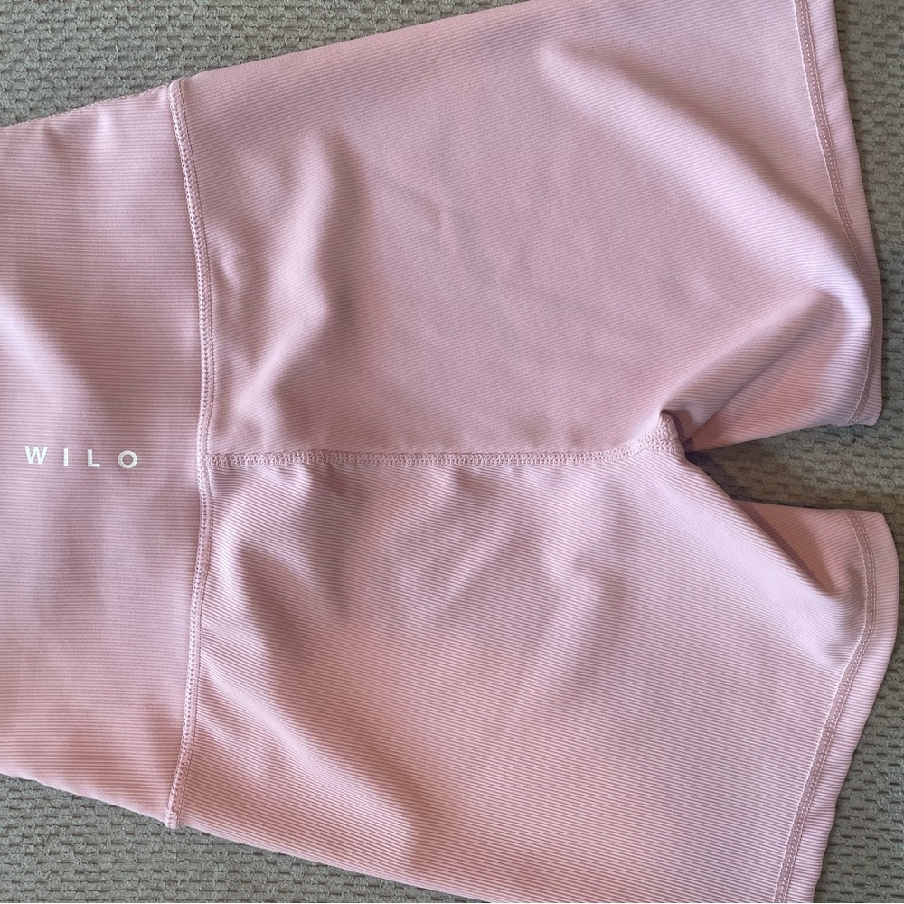 Women's High-Rise Biker Shorts in Light Pink